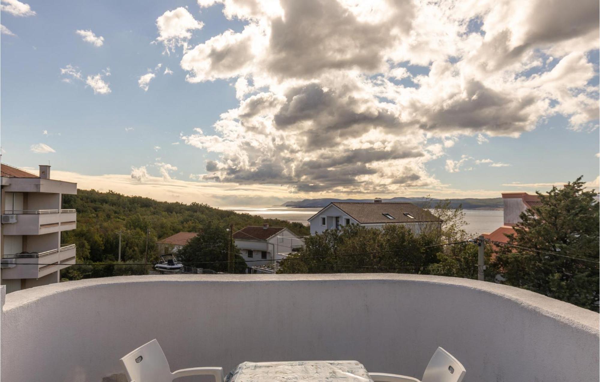 1 Bedroom Cozy Apartment In Ядраново Экстерьер фото